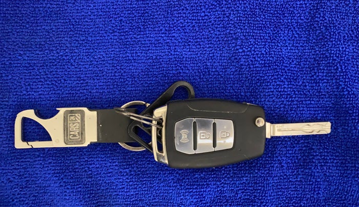 2021 Mahindra XUV300 W6 1.5 DIESEL AMT, Diesel, Automatic, 38,673 km, Key Close Up