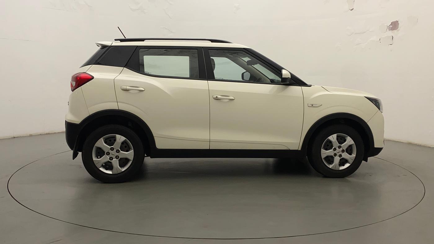 2021 Mahindra XUV300 W6 1.5 DIESEL AMT, Diesel, Automatic, 38,673 km, Right Side