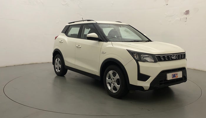 2021 Mahindra XUV300 W6 1.5 DIESEL AMT, Diesel, Automatic, 38,673 km, Right Front Diagonal