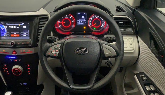 2021 Mahindra XUV300 W6 1.5 DIESEL AMT, Diesel, Automatic, 38,673 km, Steering Wheel Close Up
