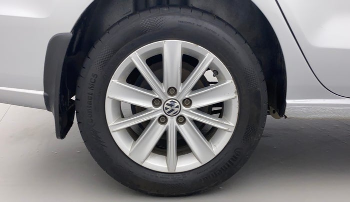 2016 Volkswagen Vento HIGHLINE 1.5 AT, Diesel, Automatic, 64,918 km, Right Rear Wheel