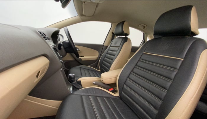 2016 Volkswagen Vento HIGHLINE 1.5 AT, Diesel, Automatic, 64,918 km, Right Side Front Door Cabin