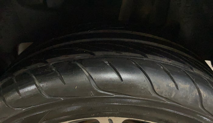 2018 Maruti Swift ZXI, Petrol, Manual, 66,805 km, Left Rear Tyre Tread