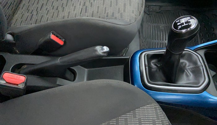 2017 Maruti IGNIS DELTA 1.2 K12, Petrol, Manual, 25,115 km, Gear Lever