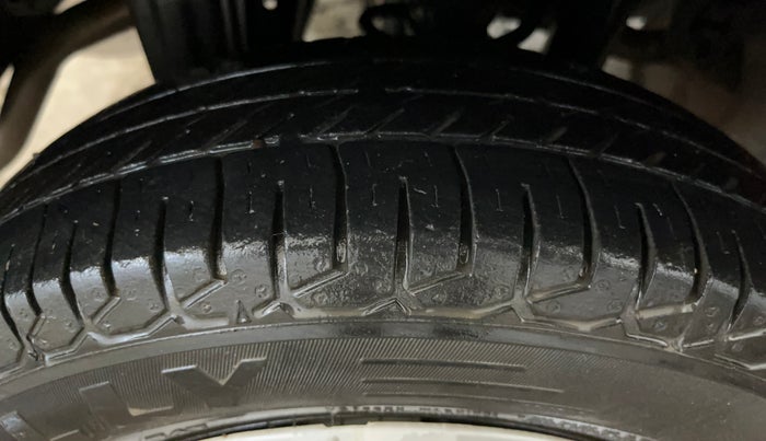 2013 Maruti Alto 800 LXI, Petrol, Manual, 43,242 km, Right Rear Tyre Tread