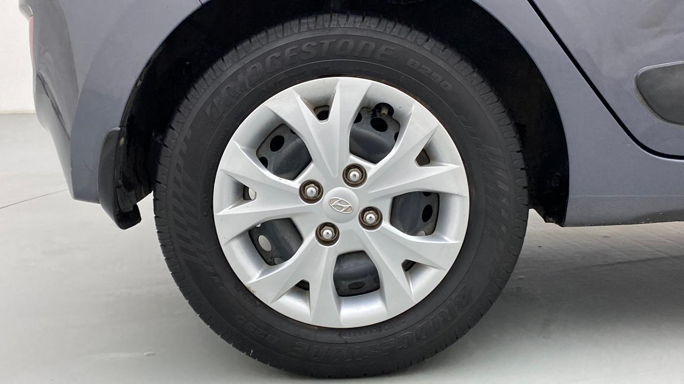 2013 Hyundai Grand i10 SPORTZ 1.2 KAPPA VTVT, Petrol, Manual, 46,483 km, Right Rear Wheel