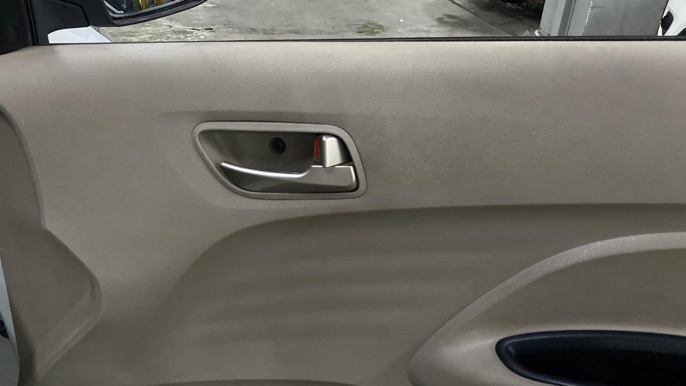 2019 Hyundai NEW SANTRO SPORTZ MT, Petrol, Manual, 58,496 km, Driver Side Door Panels Control