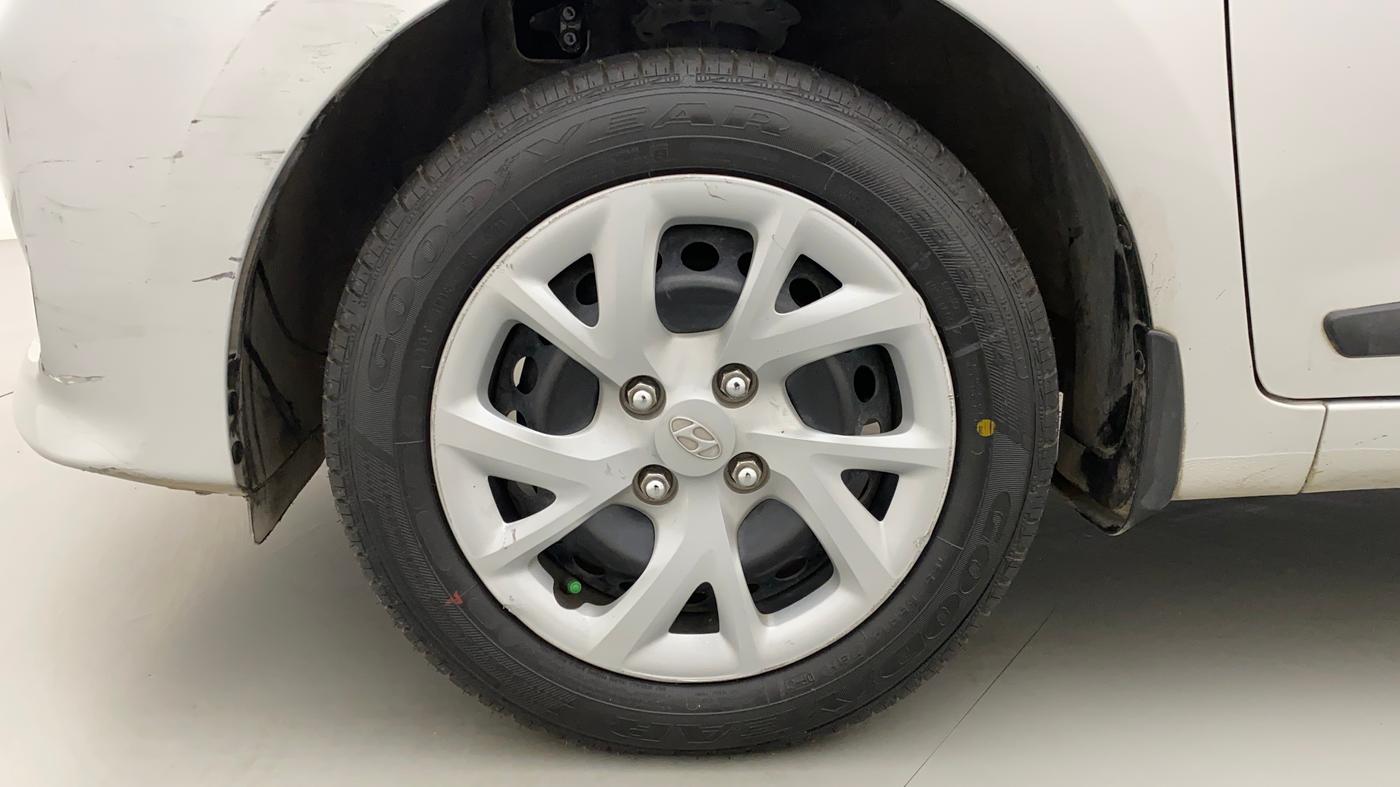 2018 Hyundai Grand i10 SPORTZ 1.2 KAPPA VTVT, Petrol, Manual, 45,554 km, Left Front Wheel