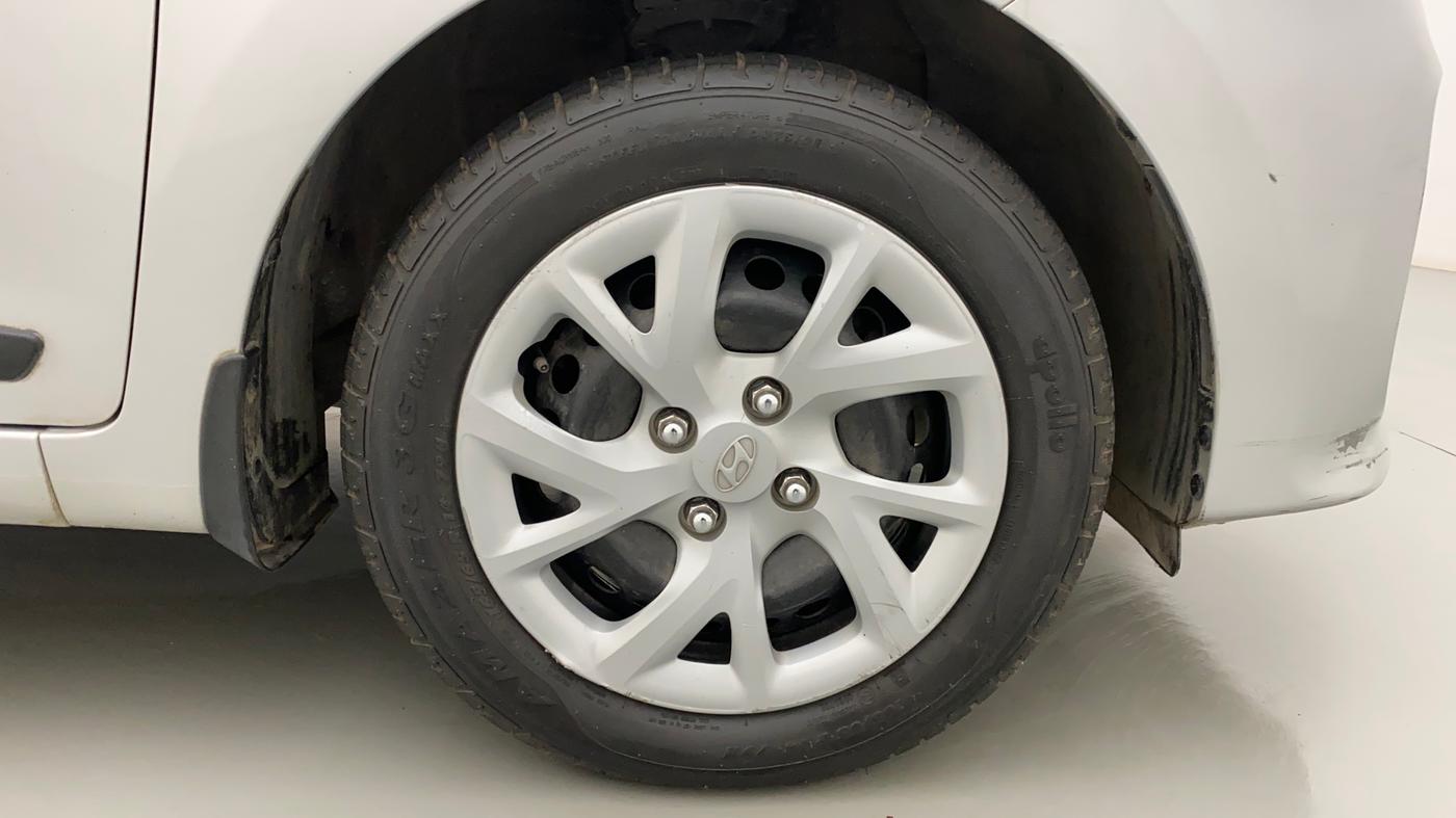 2018 Hyundai Grand i10 SPORTZ 1.2 KAPPA VTVT, Petrol, Manual, 45,554 km, Right Front Wheel