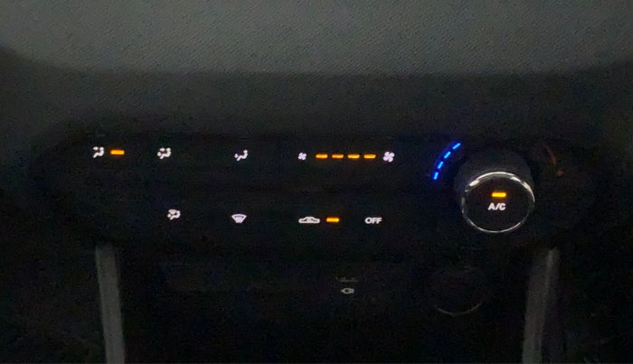 2022 Tata PUNCH ACCOMPLISHED DAZZLE PACK AMT, Petrol, Automatic, 8,974 km, Automatic Climate Control