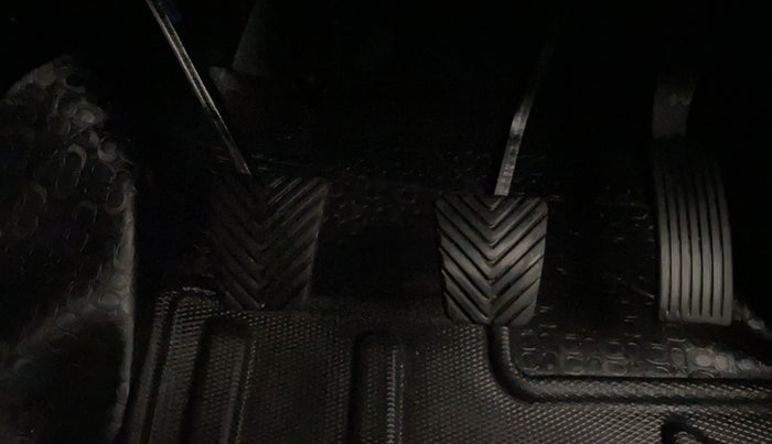 2023 Hyundai NEW I20 MAGNA 1.2 MT, Petrol, Manual, 27,146 km, Pedals