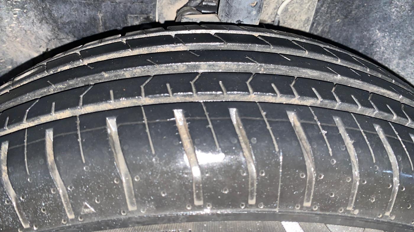 2022 Tata PUNCH ACCOMPLISHED MT, Petrol, Manual, 11,567 km, Left Front Tyre Tread