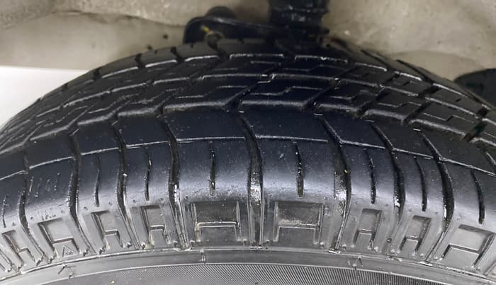 2020 Maruti Eeco 5 STR WITH AC PLUSHTR, Petrol, Manual, 9,974 km, Left Front Tyre Tread