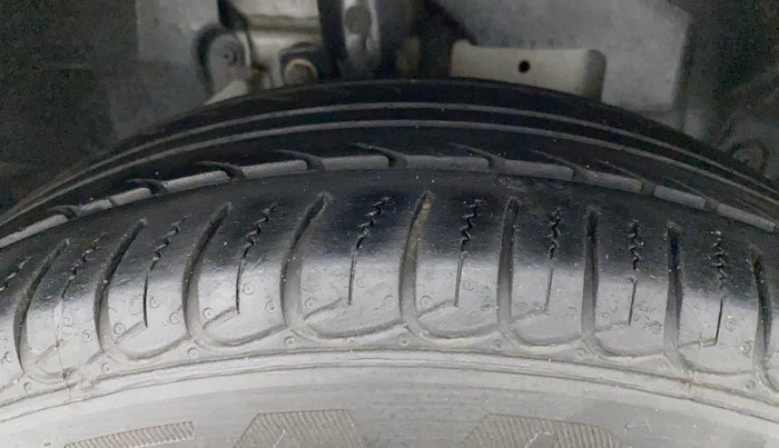 2020 Ford Ecosport TITANIUM + 1.5L PETROL AT, Petrol, Automatic, 41,323 km, Right Front Tyre Tread
