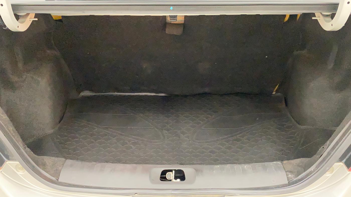 2014 Maruti Swift Dzire VXI, Petrol, Manual, 88,901 km, Boot Inside