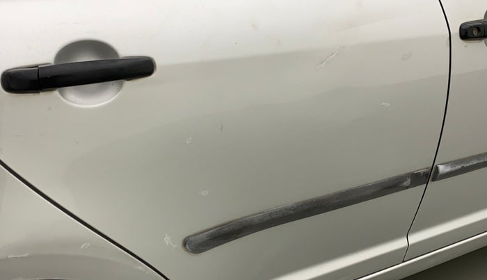 2011 Maruti Swift LXI, Petrol, Manual, 21,840 km, Right rear door - Minor scratches