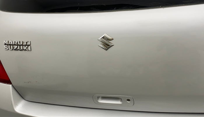 2011 Maruti Swift LXI, Petrol, Manual, 21,840 km, Dicky (Boot door) - Minor scratches