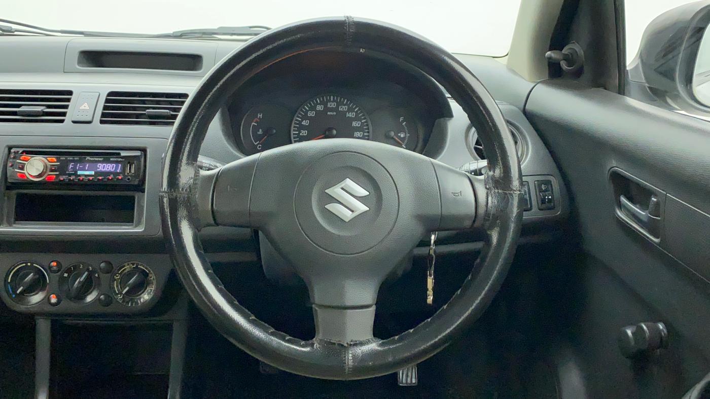 2011 Maruti Swift LXI, Petrol, Manual, 21,840 km, Steering Wheel Close Up