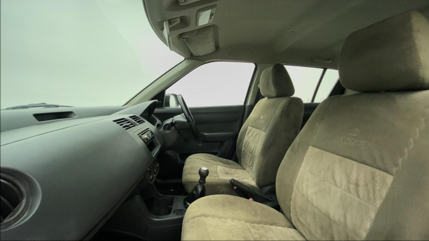 2011 Maruti Swift LXI, Petrol, Manual, 21,840 km, Right Side Front Door Cabin