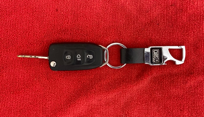 2018 Tata Tiago XZ PETROL, Petrol, Manual, 82,261 km, Key Close Up