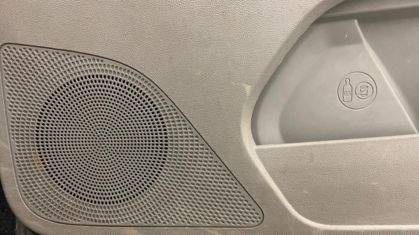 2018 Tata Tiago XZ PETROL, Petrol, Manual, 82,261 km, Speaker