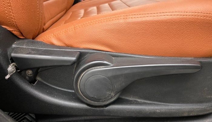 2018 Tata Tiago XZ PETROL, Petrol, Manual, 82,261 km, Driver Side Adjustment Panel