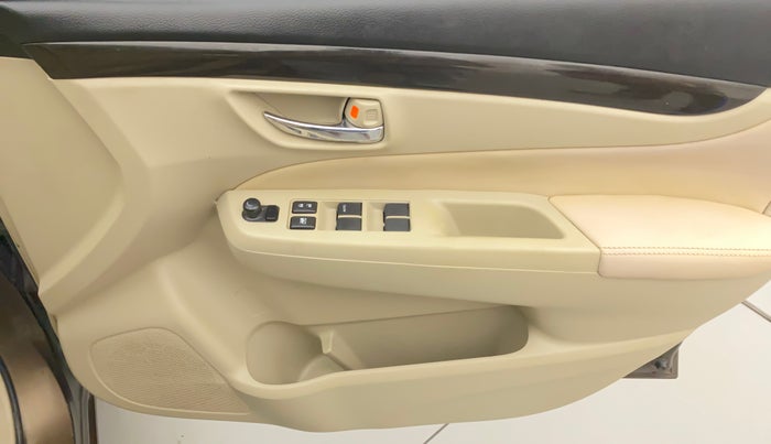 2015 Maruti Ciaz ZXI, Petrol, Manual, 75,078 km, Driver Side Door Panels Control