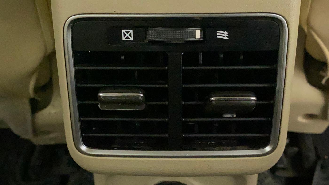 2015 Maruti Ciaz ZXI, Petrol, Manual, 75,078 km, Rear AC Vents