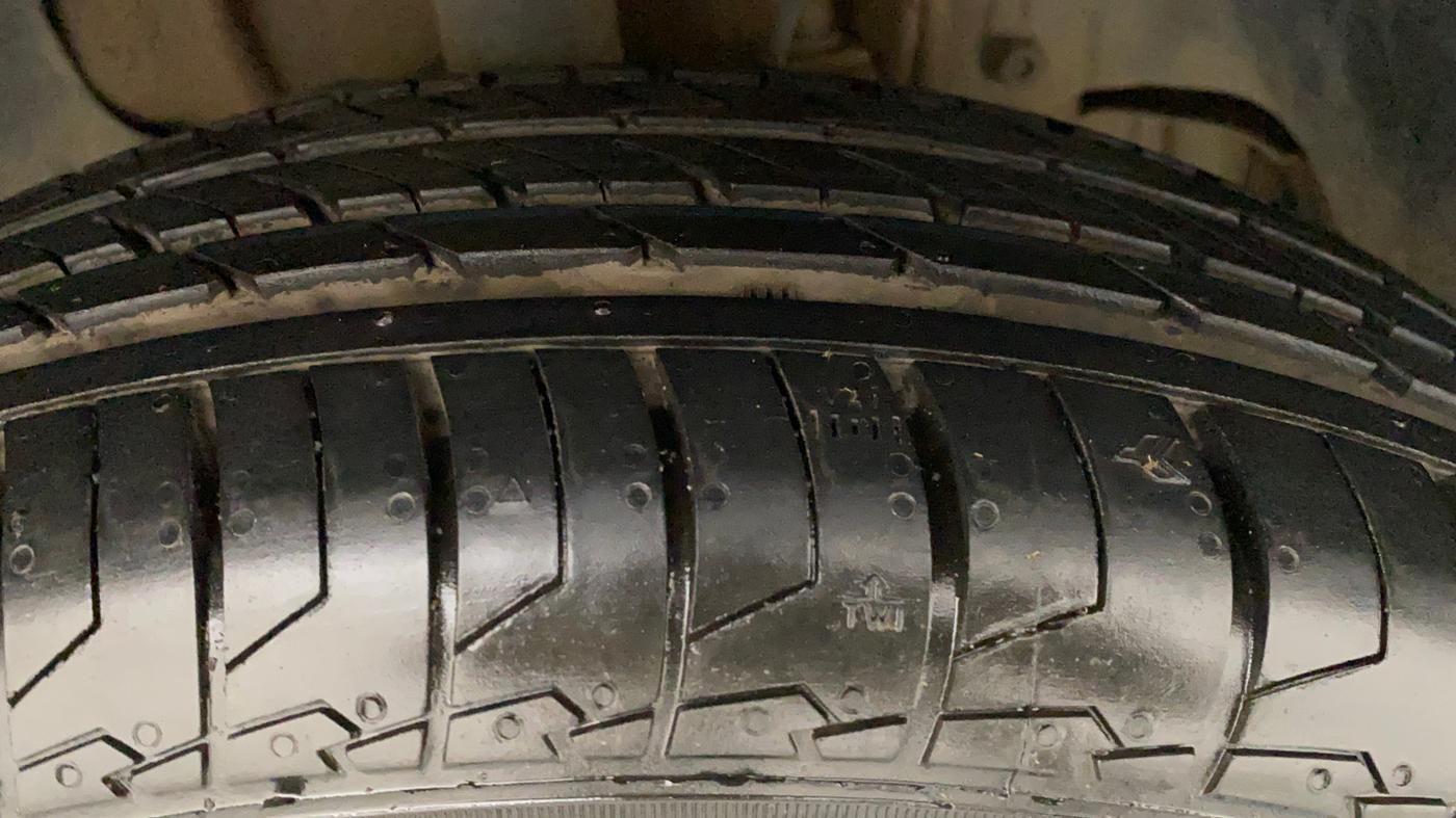 2018 Tata Tiago XZ PETROL, Petrol, Manual, 45,282 km, Right Front Tyre Tread