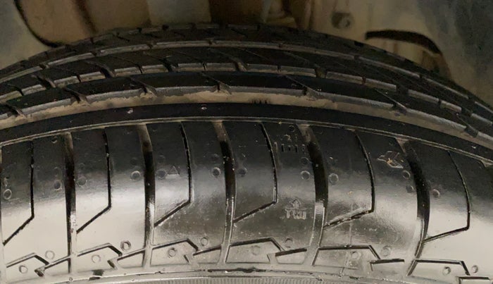 2018 Tata Tiago XZ PETROL, Petrol, Manual, 45,282 km, Right Front Tyre Tread