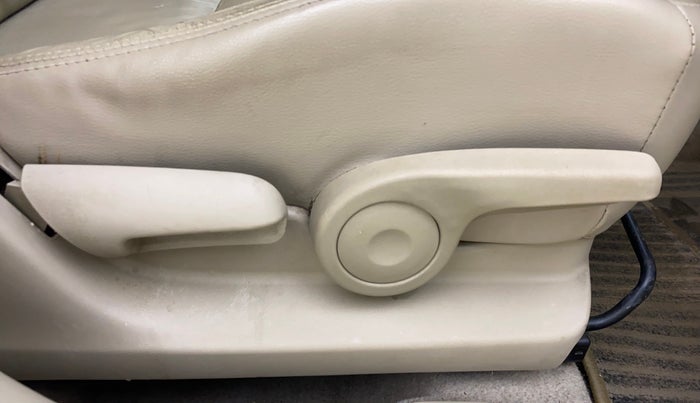 2022 Maruti Ciaz ALPHA  AT 1.5 SHVS PETROL, Petrol, Automatic, 95,494 km, Driver Side Adjustment Panel