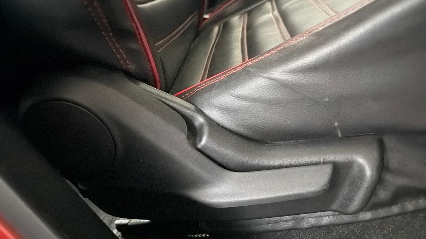 2018 Maruti IGNIS DELTA 1.2 AMT, CNG, Automatic, 62,315 km, Driver Side Adjustment Panel