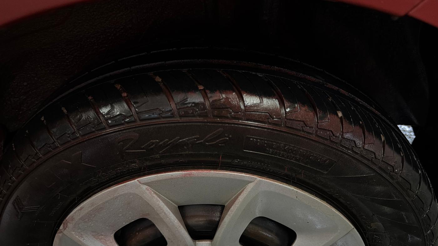 2018 Maruti IGNIS DELTA 1.2 AMT, CNG, Automatic, 62,315 km, Left Rear Tyre Tread