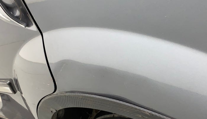 2015 Mahindra XUV500 W8, Diesel, Manual, 1,13,069 km, Left quarter panel - Slightly dented