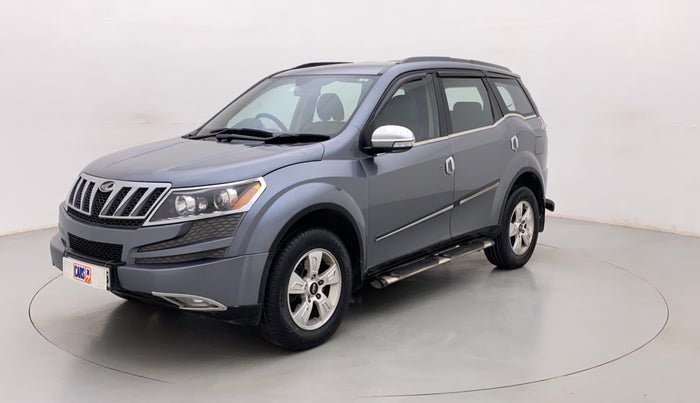 2015 Mahindra XUV500 W8, Diesel, Manual, 1,13,069 km, Left Front Diagonal