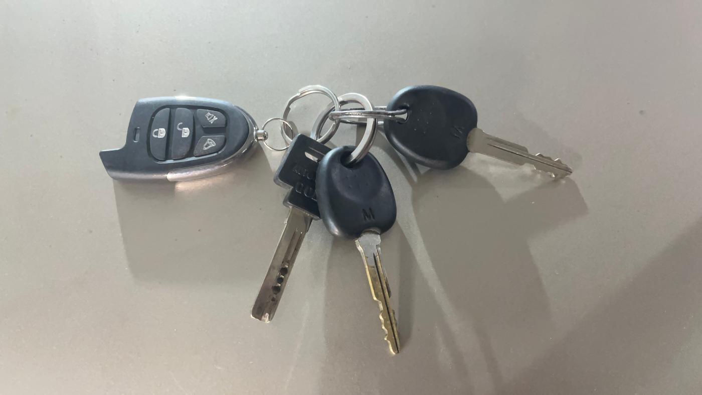 2019 Hyundai NEW SANTRO ERA, CNG, Manual, 60,095 km, Key Close Up