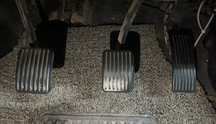 2019 Hyundai NEW SANTRO ERA, CNG, Manual, 60,023 km, Pedals