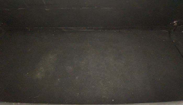 2018 Mahindra KUV 100 NXT K4+ P 6 STR, Petrol, Manual, 51,460 km, Boot Inside