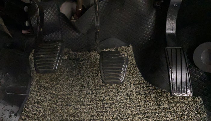 2018 Mahindra KUV 100 NXT K4+ P 6 STR, Petrol, Manual, 51,460 km, Pedals