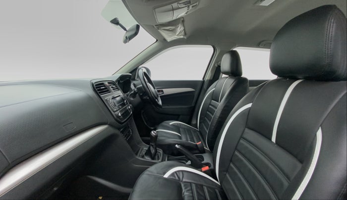 2016 Maruti Vitara Brezza ZDI, Diesel, Manual, 92,569 km, Right Side Front Door Cabin View