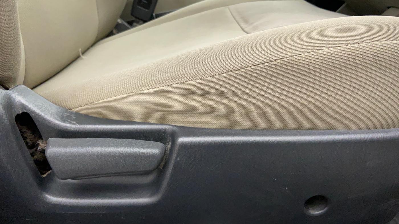 2015 Maruti Alto K10 VXI P, Petrol, Manual, 31,229 km, Driver Side Adjustment Panel
