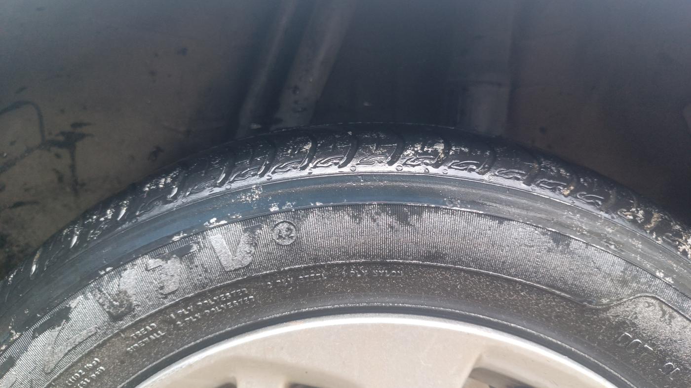 2015 Honda Jazz 1.2L I-VTEC V AT, Petrol, Automatic, 77,421 km, Left Rear Tyre Tread