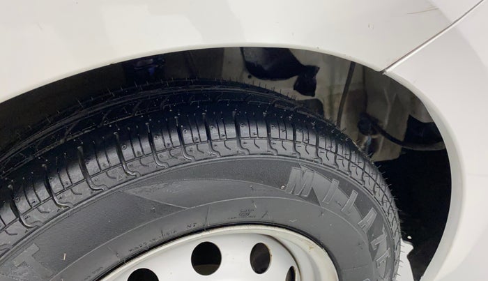 2016 Hyundai Eon ERA +, Petrol, Manual, 56,708 km, Right fender - Lining missing
