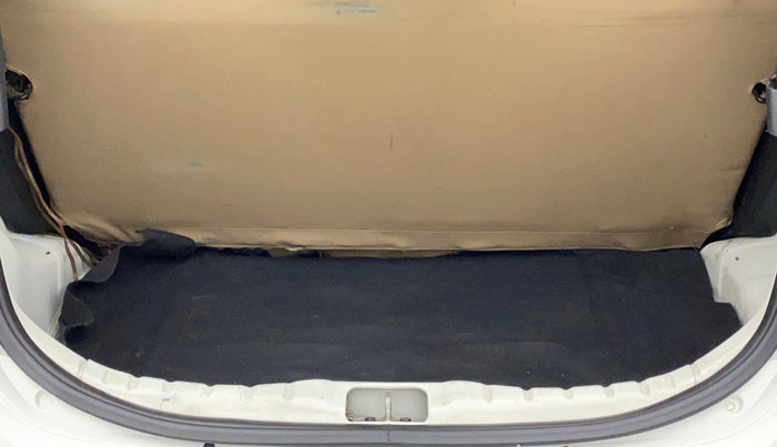 2016 Hyundai Eon ERA +, Petrol, Manual, 56,708 km, Boot Inside