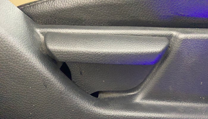 2014 Hyundai Eon ERA +, Petrol, Manual, 73,078 km, Driver Side Adjustment Panel