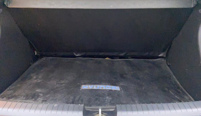 2016 Hyundai i20 Active 1.4 S, Diesel, Manual, 53,600 km, Boot Inside