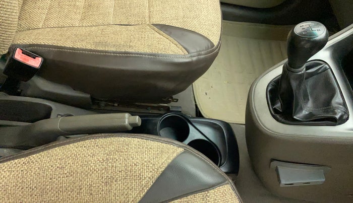 2011 Hyundai i10 MAGNA 1.2, Petrol, Manual, 74,520 km, Gear Lever