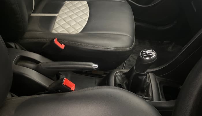 2014 Maruti Swift VXI, Petrol, Manual, 88,416 km, Gear Lever