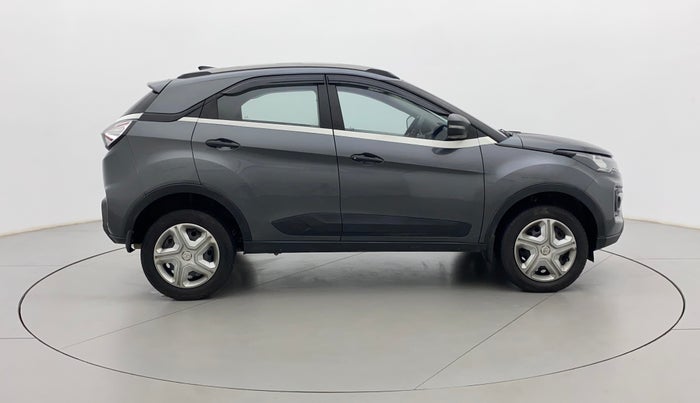 2020 Tata NEXON XM SUNROOF PETROL, Petrol, Manual, 97,672 km, Right Side View