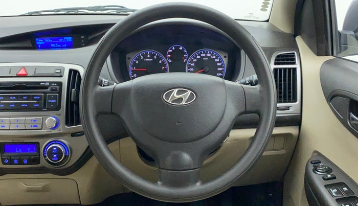 2012 Hyundai i20 MAGNA 1.2, Petrol, Manual, 24,965 km, Steering Wheel Close Up